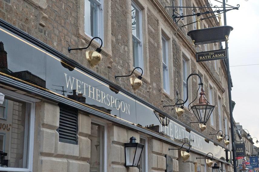 Hotel The Bath Arms Wetherspoon Warminster Exterior foto